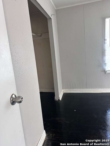 Image 13 of 17 For 5134 Hillburn