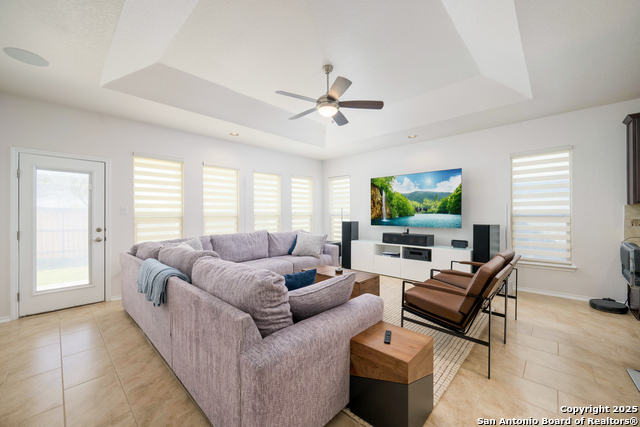 Image 3 of 20 For 6314 Katy Star