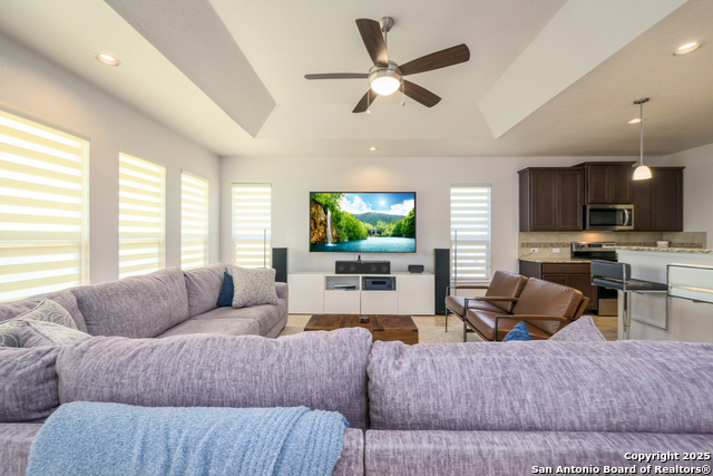 Image 4 of 20 For 6314 Katy Star