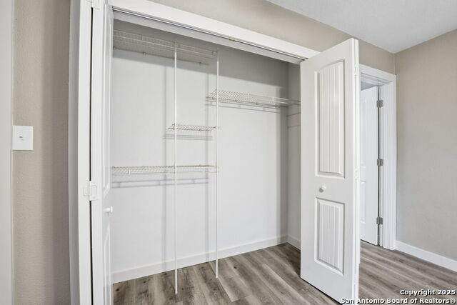 Image 21 of 43 For 735 Dana Dr