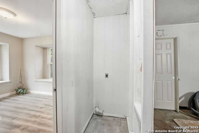 Image 36 of 43 For 735 Dana Dr