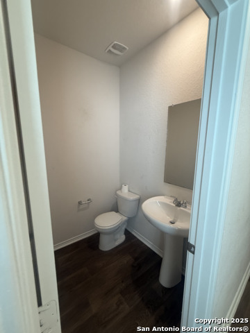 Image 5 of 13 For 14020 Flint Path