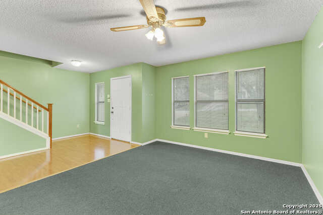 Image 12 of 49 For 13395 Galicia