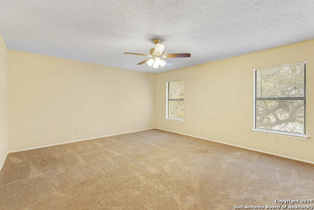 Image 26 of 49 For 13395 Galicia