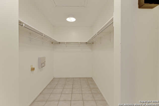 Image 32 of 49 For 13395 Galicia