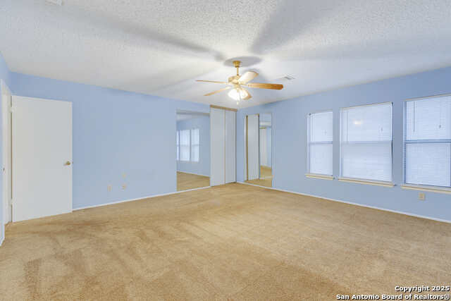 Image 35 of 49 For 13395 Galicia