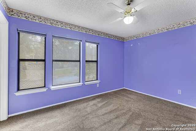 Image 40 of 49 For 13395 Galicia