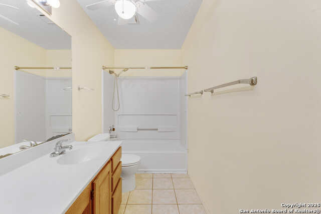 Image 41 of 49 For 13395 Galicia