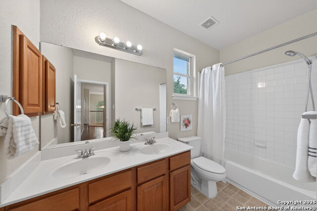 Listing photo id 27 for 22711 San Saba Blf