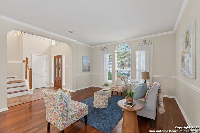 Listing photo id 3 for 22711 San Saba Blf