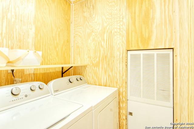 Image 14 of 46 For 18883 Lagloria