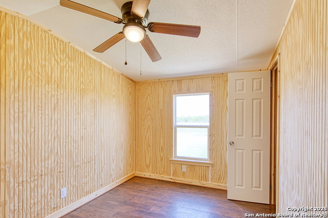 Image 22 of 46 For 18883 Lagloria