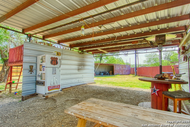 Image 36 of 46 For 18883 Lagloria