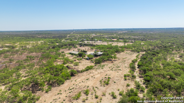 Listing photo id 22 for 2133 Lausen  