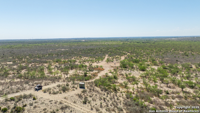 Listing photo id 27 for 2133 Lausen  