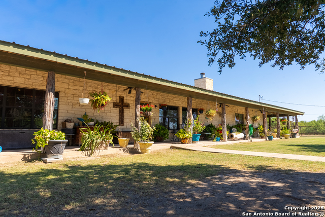 Listing photo id 1 for 2133 Lausen  