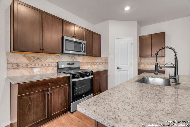 Image 11 of 36 For 105 Honors  