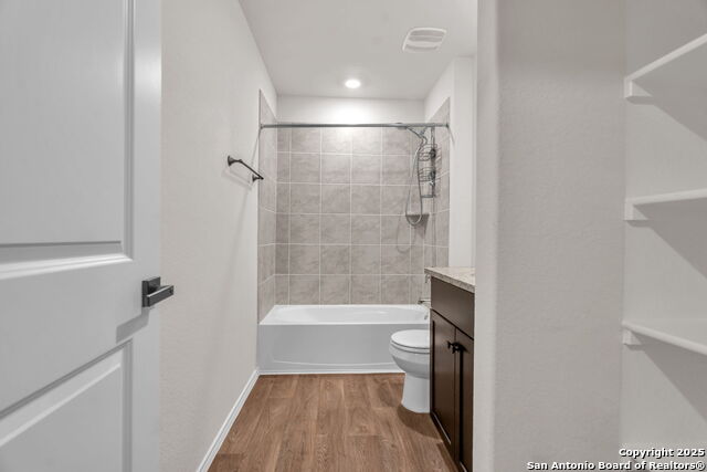 Image 32 of 36 For 105 Honors  