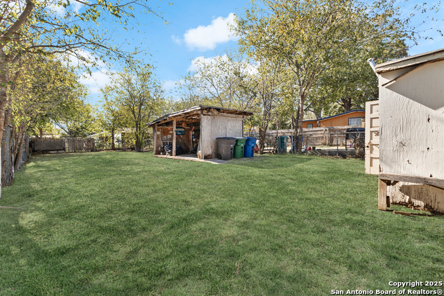 Image 18 of 24 For 508 Edmonds Ave E