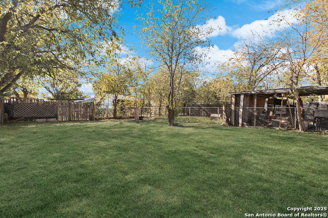 Image 23 of 24 For 508 Edmonds Ave E