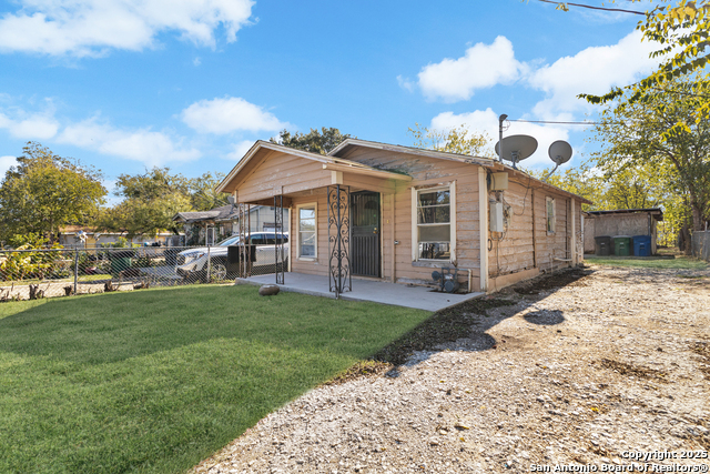 Image 4 of 24 For 508 Edmonds Ave E