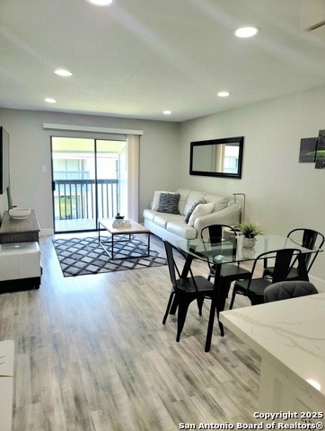 Image 10 of 23 For 13151 Walden Apt 186