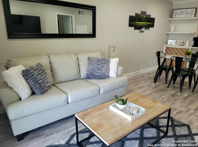 Image 7 of 23 For 13151 Walden Apt 186