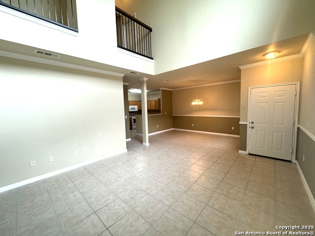 Listing photo id 13 for 6160 Eckhert  Apt 103