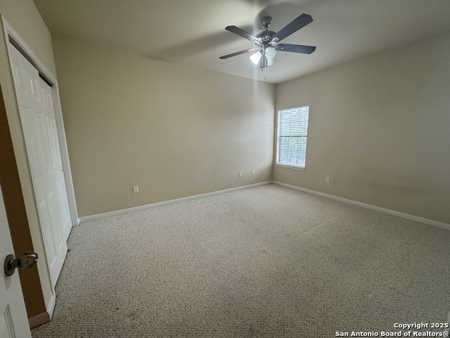Listing photo id 34 for 6160 Eckhert  Apt 103