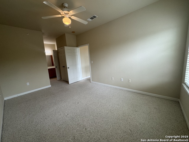 Listing photo id 41 for 6160 Eckhert  Apt 103