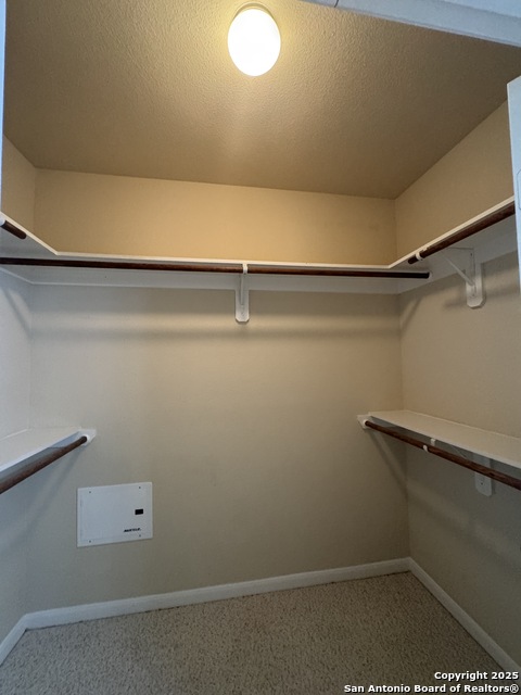 Listing photo id 44 for 6160 Eckhert  Apt 103