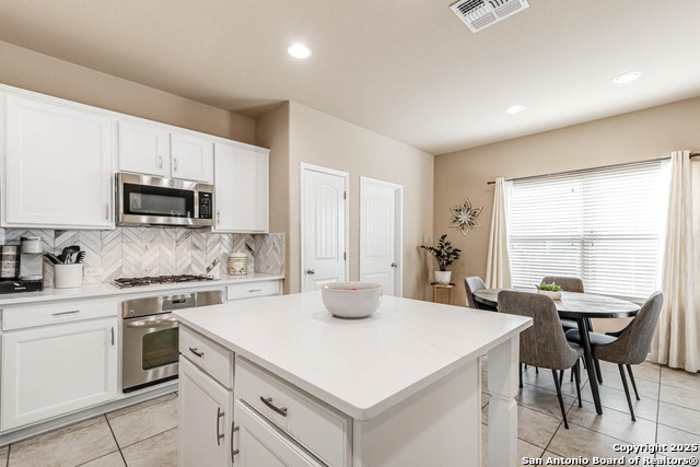 Listing photo id 8 for 24735 Buck Crk