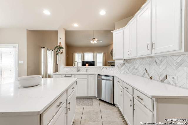 Listing photo id 15 for 24735 Buck Crk