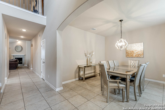 Listing photo id 5 for 24735 Buck Crk