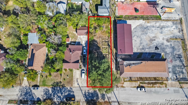 Image 3 of 8 For 439 Buckingham Ave