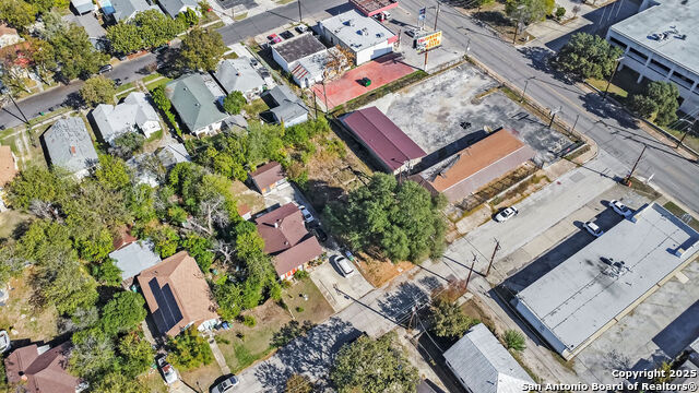 Image 5 of 8 For 439 Buckingham Ave