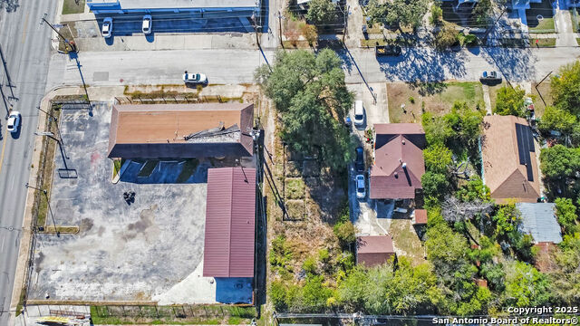 Image 6 of 8 For 439 Buckingham Ave