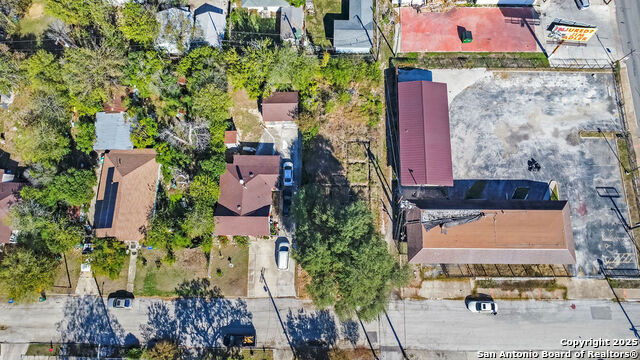 Image 7 of 8 For 439 Buckingham Ave