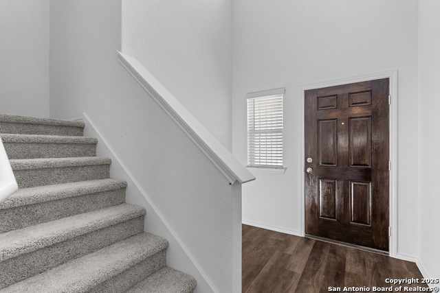 Image 3 of 26 For 937 Heartseed Ave