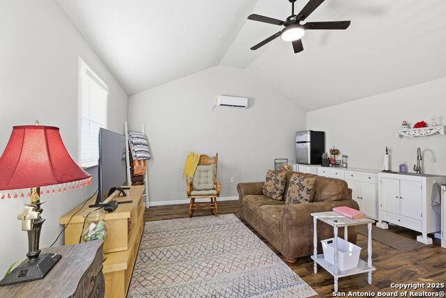 Image 28 of 48 For 2183 Hiline