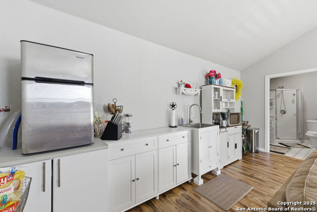 Image 31 of 48 For 2183 Hiline