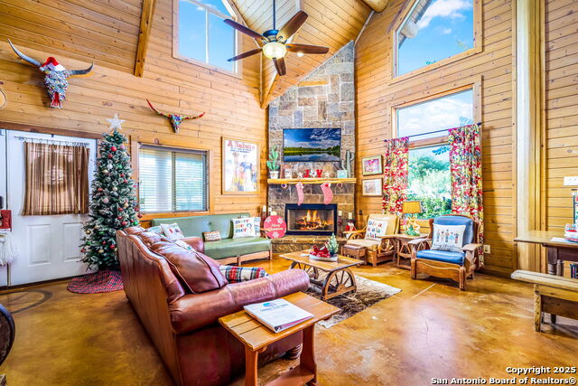 Image 10 of 44 For 14460 River  