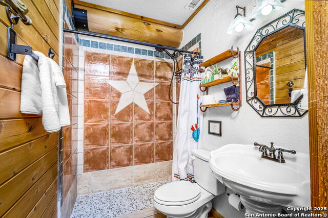 Image 16 of 44 For 14460 River  