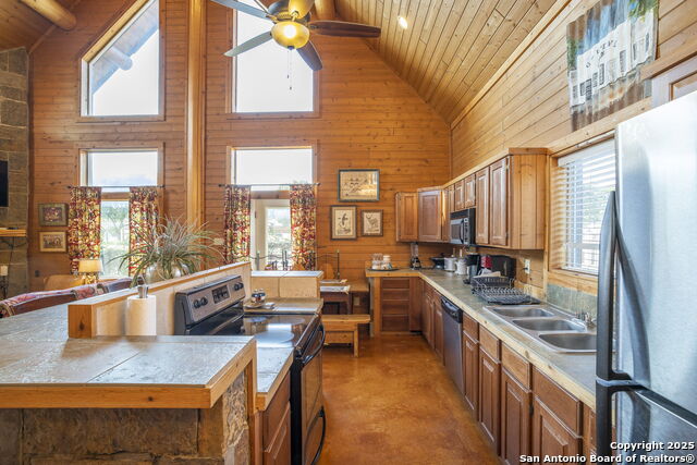 Image 17 of 44 For 14460 River  