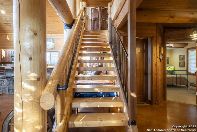 Image 19 of 44 For 14460 River  