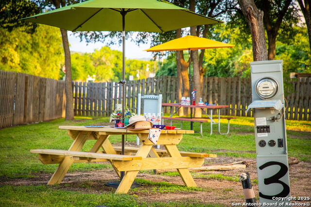 Image 28 of 44 For 14460 River  