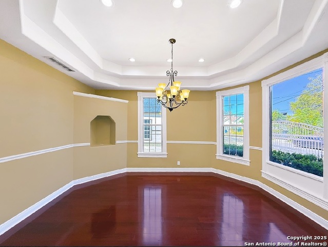 Image 37 of 40 For 101 Upson