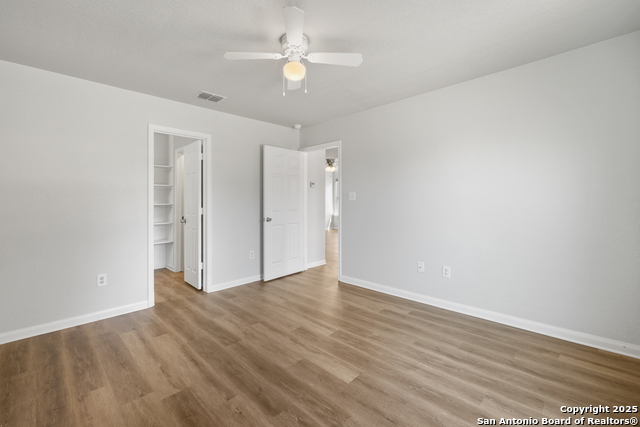 Image 11 of 19 For 11438 Country