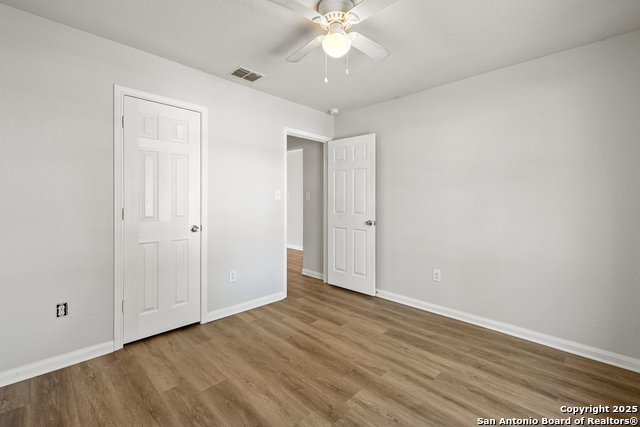 Image 12 of 19 For 11438 Country