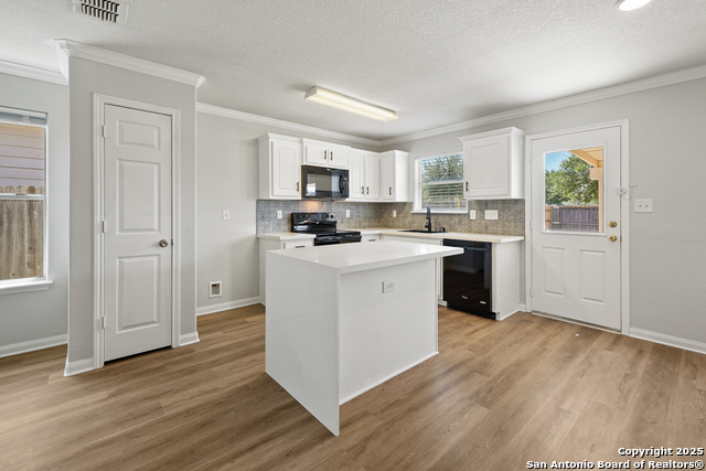 Image 8 of 19 For 11438 Country